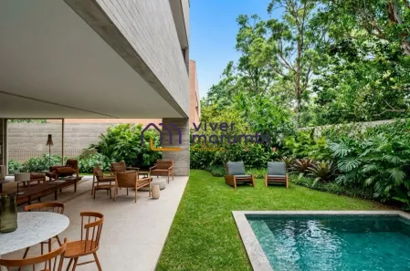 Casa de Condomínio com 4 Quartos à venda, 569m² no Jardim Petrópolis, São Paulo