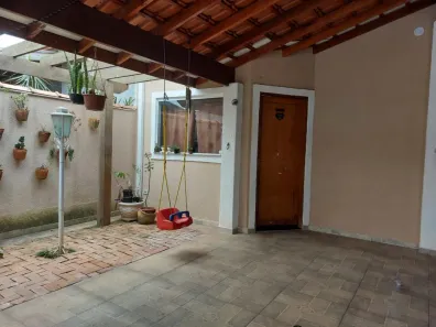 Casa com 3 Quartos à venda, 120m² no Parque Urupês, Taubaté