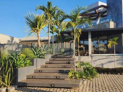 Casa de Condomínio com 4 Quartos à venda, 400m² no , Mendonça