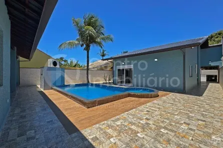 Casa com 3 Quartos à venda, 218m² no Cidade Nova Peruíbe, Peruíbe
