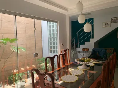 Sobrado com 4 Quartos à venda, 178m² no Vila Formosa, Anápolis