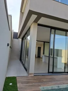 Casa de Condomínio com 3 Quartos à venda, 190m² no Granja Marileusa, Uberlândia