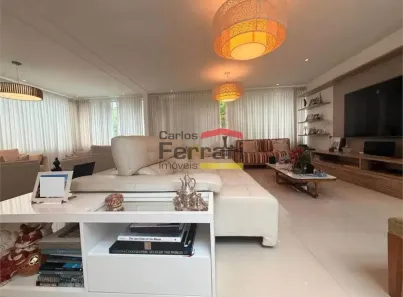 Sobrado com 4 Quartos à venda, 617m² no Vila Albertina, São Paulo