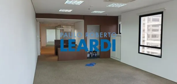 Sala Comercial para alugar, 163m² no Alphaville Industrial, Barueri