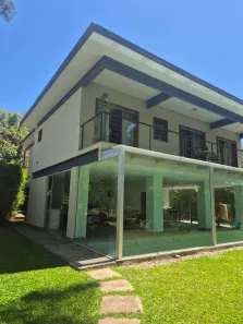 Casa com 1 Quarto à venda, 395m² no Carangola, Petrópolis
