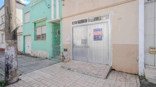 Casa com 2 Quartos para alugar, 99m² no Centro, Pelotas