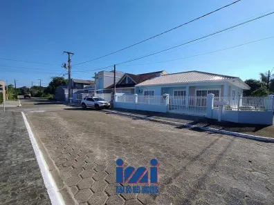 Casa com 3 Quartos à venda, 200m² no Porto Fino, Pontal do Paraná