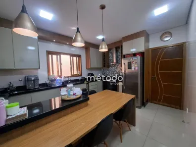 Casa com 4 Quartos à venda, 220m² no Nogueira, Guararema