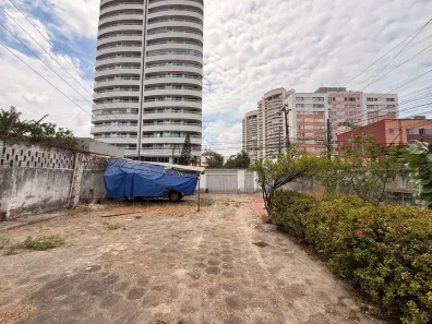 Lote/Terreno com 1 Quarto à venda, 655m² no Fátima, Fortaleza