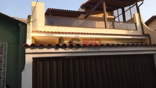 Casa com 3 Quartos à venda, 47m² no Madureira, Rio de Janeiro