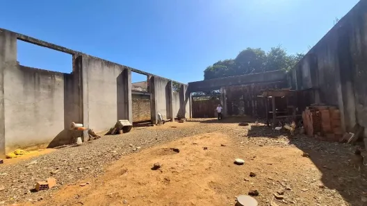 à venda, 353m² no Jardim Elite, Limeira