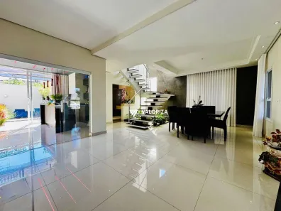 Casa de Condomínio com 3 Quartos à venda, 250m² no Jardim Guadalajara, Sorocaba