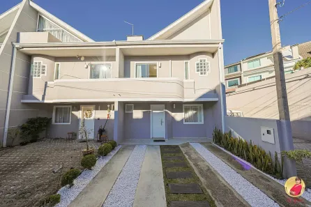 Sobrado com 3 Quartos à venda, 117m² no Uberaba, Curitiba