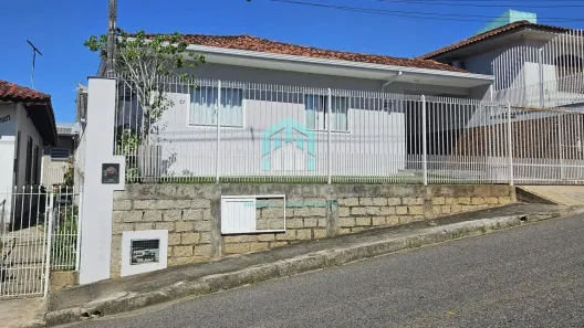 Casa com 4 Quartos à venda, 250m² no Real Parque, São José