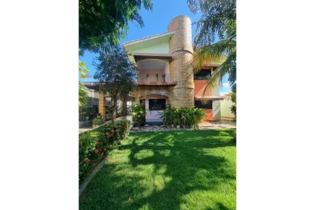 Sobrado com 4 Quartos à venda, 218m² no Jardim Acácia, Tangará da Serra