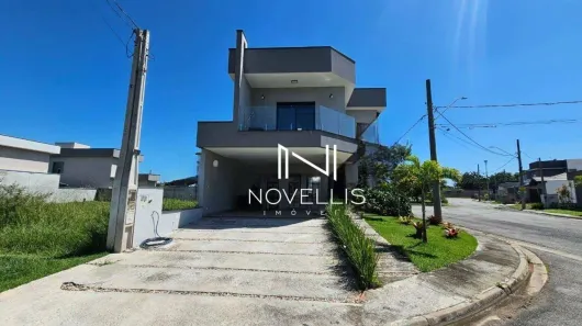 Casa de Condomínio com 3 Quartos à venda, 197m² no Jardim Jacinto, Jacareí