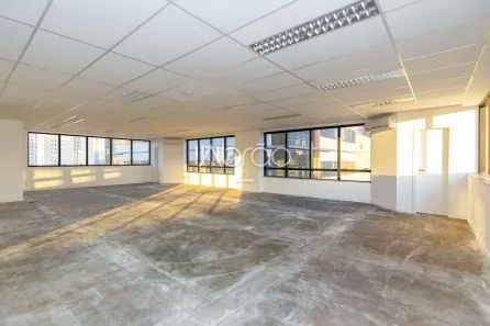 Sala Comercial para alugar, 320m² no Centro, Curitiba