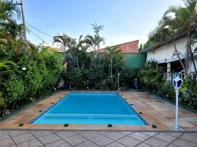 Casa com 5 Quartos à venda, 250m² no Colubande, São Gonçalo