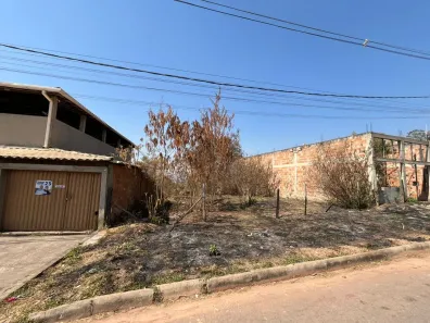 Lote/Terreno à venda, 305m² no Casa Grande, São Joaquim de Bicas