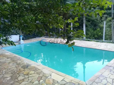 Fazenda/Sítio com 3 Quartos à venda, 210m² no Vila São Geraldo, São José dos Campos