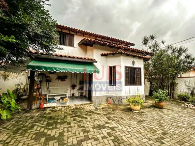Casa com 3 Quartos à venda, 220m² no Piratininga, Niterói