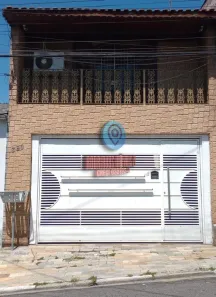 Sobrado com 4 Quartos para venda ou aluguel, 240m² no Vila Correa, Ferraz de Vasconcelos