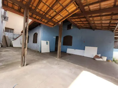 Casa com 3 Quartos para alugar, 80m² no Centro, Igarapé
