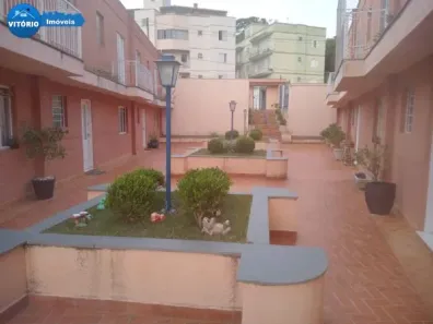 Casa de Condomínio com 3 Quartos à venda, 194m² no Jardim Meny, São Roque