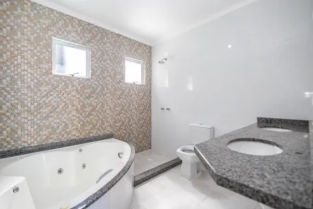 Sobrado com 3 Quartos à venda, 192m² no Santa Felicidade, Curitiba