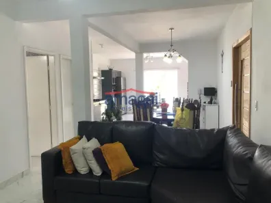Sobrado com 2 Quartos à venda, 185m² no Jardim Santa Maria, Jacareí