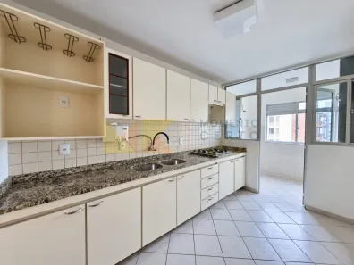 Apartamento com 3 Quartos para alugar, 90m² no Victor Konder, Blumenau