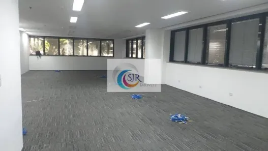 Sala Comercial para alugar, 214m² no Vila Olímpia, São Paulo