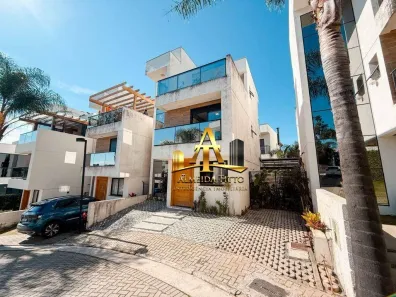 Casa de Condomínio com 4 Quartos à venda, 150m² no Parque Rincão, Cotia