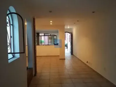 Casa com 3 Quartos para alugar, 130m² no Vila Mariana, São Paulo