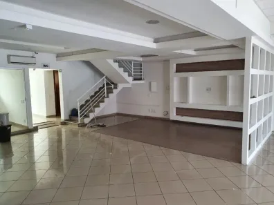 Prédio Comercial para alugar, 300m² no Centro, Bauru