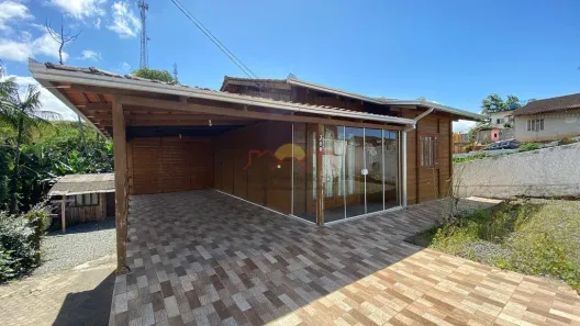 Casa com 2 Quartos para alugar, 100m² no Boehmerwald, Joinville