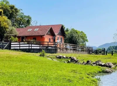 Fazenda/Sítio com 4 Quartos à venda, 400m² no Zona Rural, Presidente Lucena