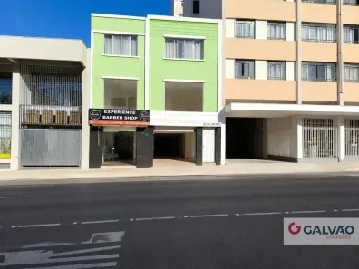 Apartamento com 3 Quartos para alugar, 141m² no Centro, Curitiba