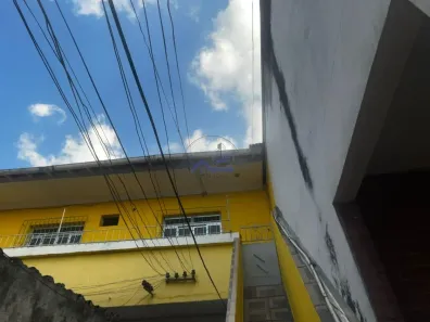 Casa com 2 Quartos para alugar, 60m² no Irajá, Rio de Janeiro