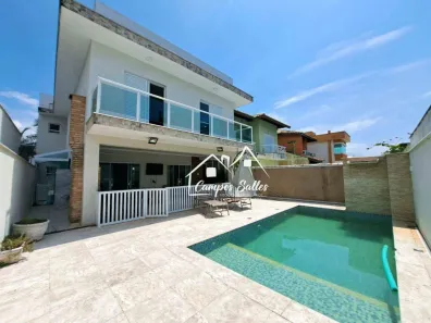 Casa de Condomínio com 4 Quartos para alugar, 150m² no Jardim Tres Marias, Peruíbe