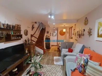 Casa de Condomínio com 3 Quartos à venda, 74m² no Carlos Guinle, Teresópolis