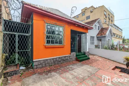 à venda, 180m² no Vila Ipiranga, Porto Alegre