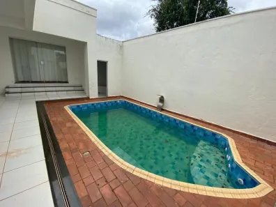 Casa com 3 Quartos à venda, 272m² no Jardim Inconfidência, Uberlândia