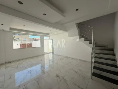Casa com 3 Quartos para alugar, 105m² no Rio Branco, Belo Horizonte