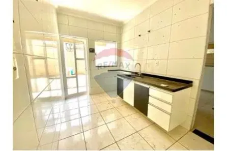 Sobrado com 2 Quartos para alugar, 103m² no Vila São Miguel, Rio Claro