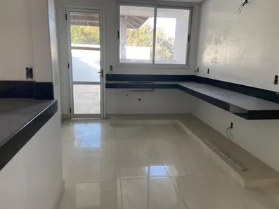 Casa de Condomínio com 4 Quartos à venda, 134m² no Santa Edwiges, Contagem