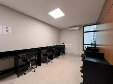Sala Comercial para alugar, 42m² no Parque Residencial Aquarius, São José dos Campos