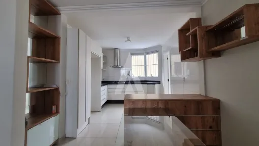 Apartamento com 2 Quartos para alugar, 71m² no Saguaçu, Joinville