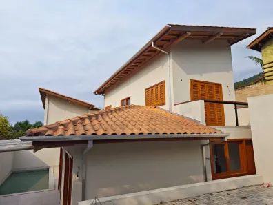 Casa com 3 Quartos à venda, 140m² no , Ilhabela