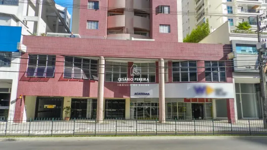 Ponto Comercial à venda, 911m² no Vila Izabel, Curitiba